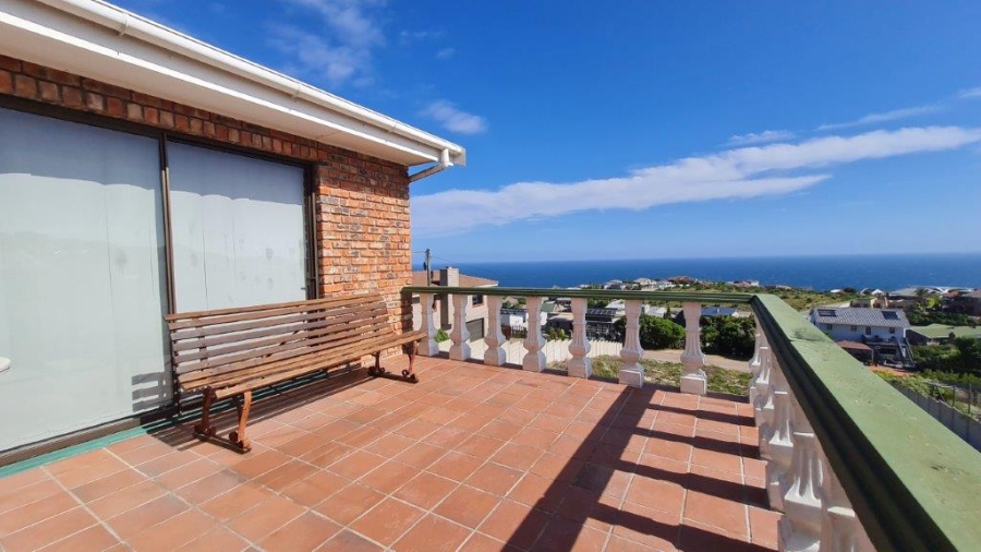 4 Bedroom Property for Sale in Dana Bay Western Cape